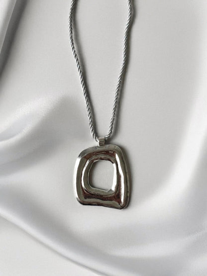 PIEN NECKLACE SILVER